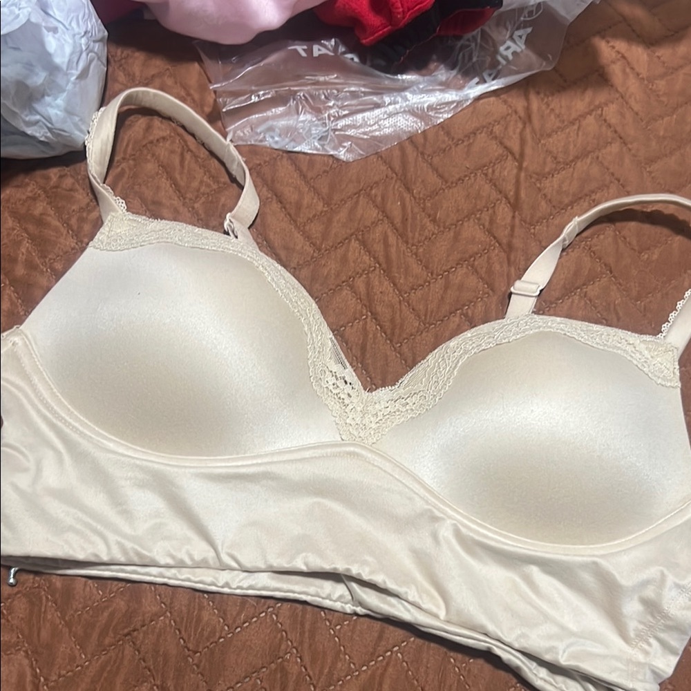 Cream Padded wireless Bra with Adjustable Straps